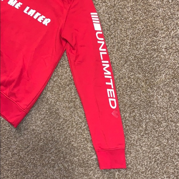 Amy & Ivy Red Graphic Pullover Sweatshirt Size L - Picture 4 of 8